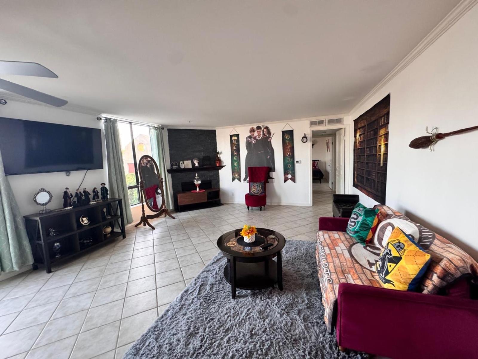 Apartamento Mario, Harry Potter, & Not Themed Loft Universal 10min Loft *
