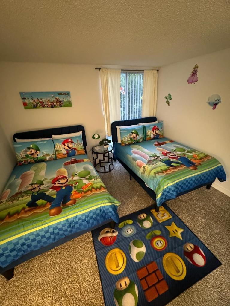 Mario, Harry Potter, & Not Themed Loft Universal 10min Loft Los Ángeles